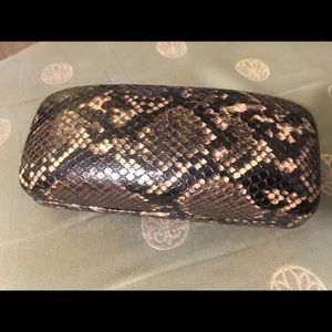 Snakeskin print Eyeglass case